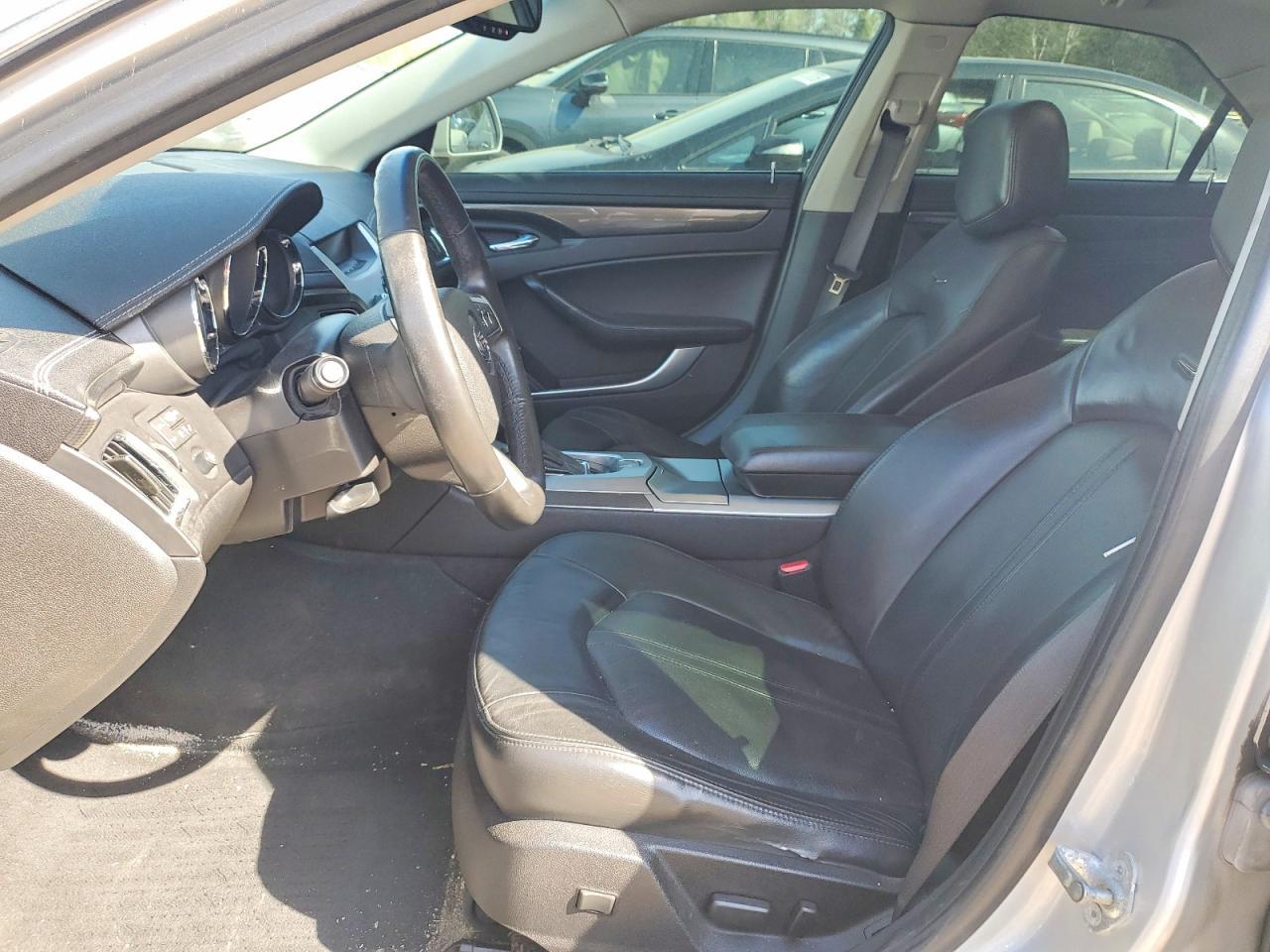 2010 Cadillac Cts 3.0L 4Dr Awd - Фото 7