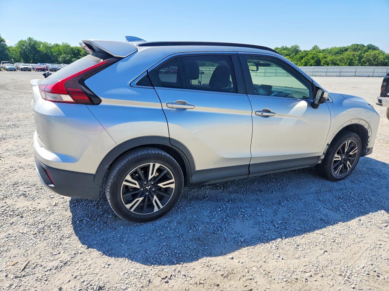 2023 Mitsubishi Eclipse Cross Se - Фото 3