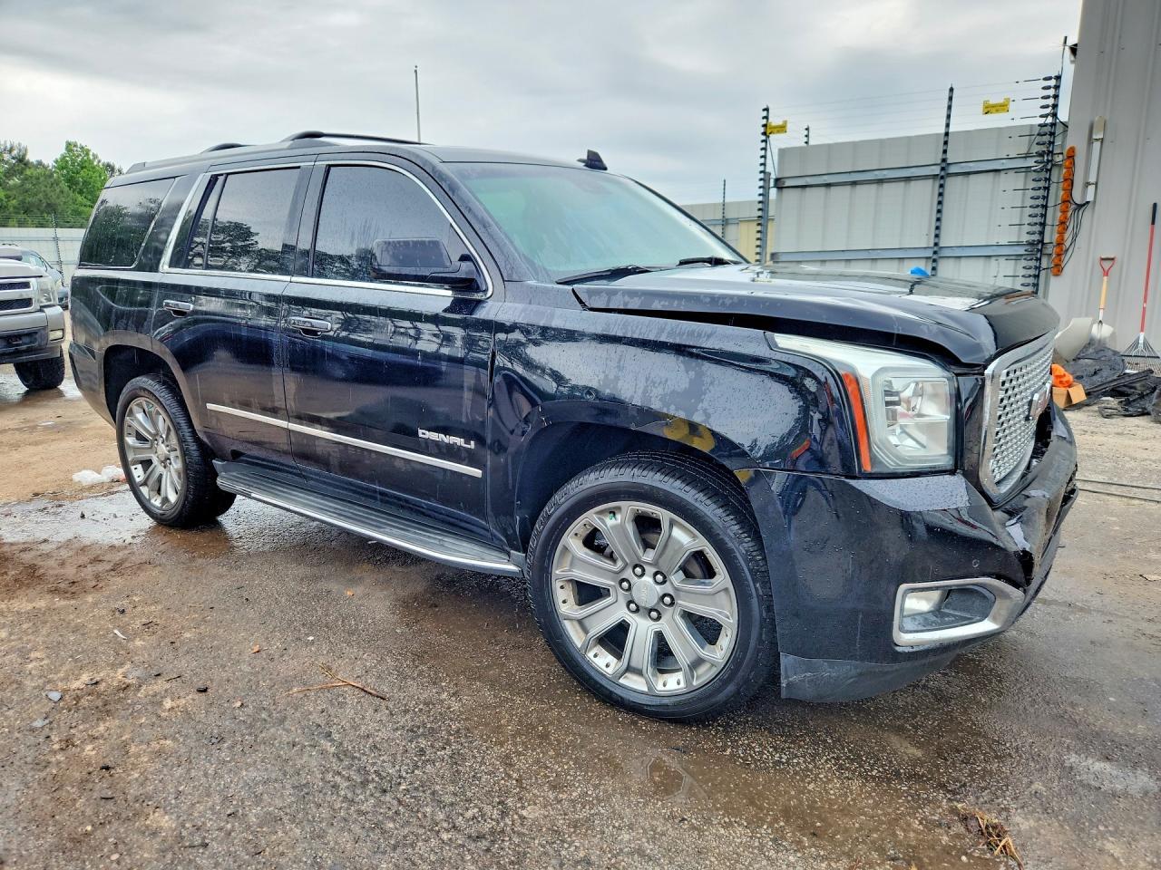 2015 GMC Yukon Denali - Фото 4