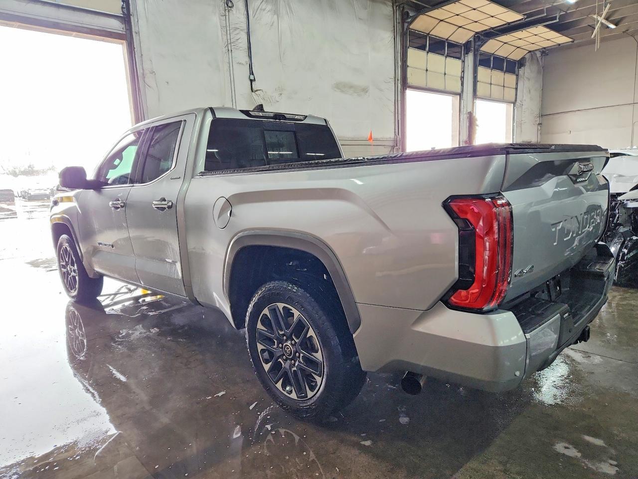 2022 Toyota Tundra Double Cab Limited - Фото 2
