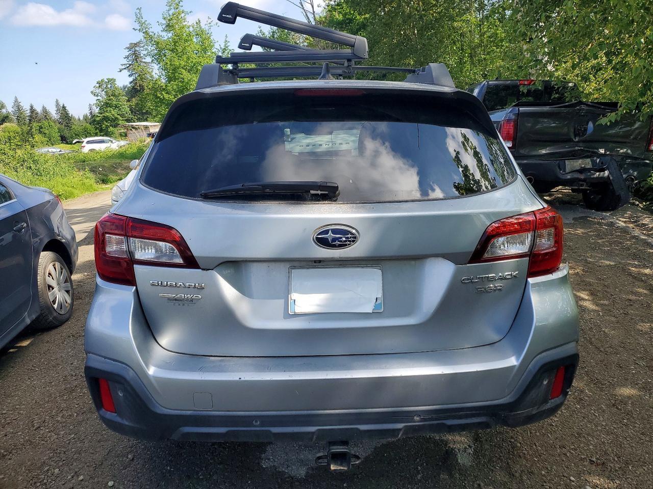 2019 Subaru Outback 3.6R Limited - Image 6