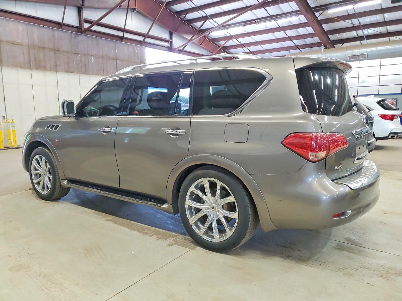 2017 Infiniti Qx80 - Image 2