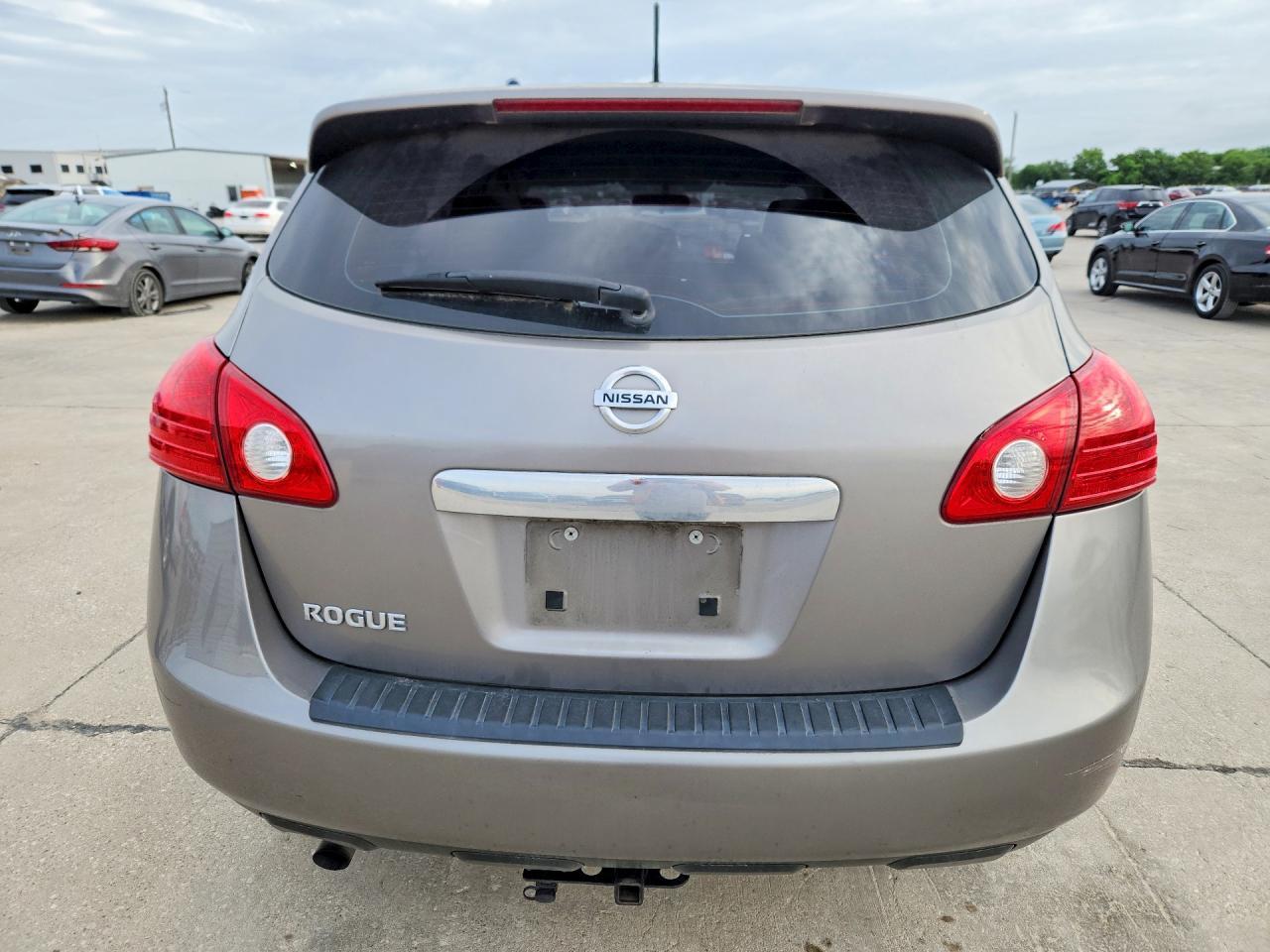 2013 Nissan Rogue S - Image 6