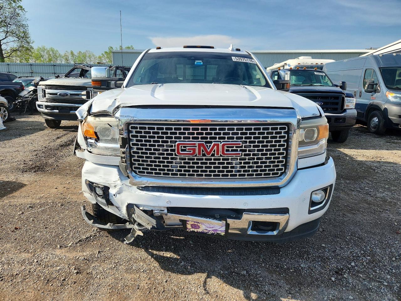 2015 GMC Sierra K3500 Denali - Image 5
