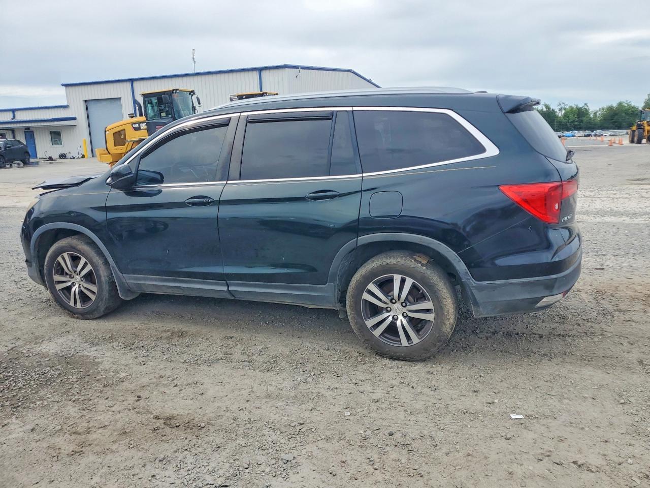 2016 Honda Pilot Ex - Image 2