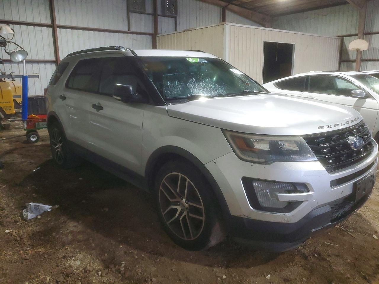 2016 Ford Explorer Sport - Фото 4