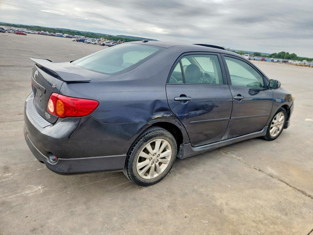 2009 Toyota Corolla S - Image 3