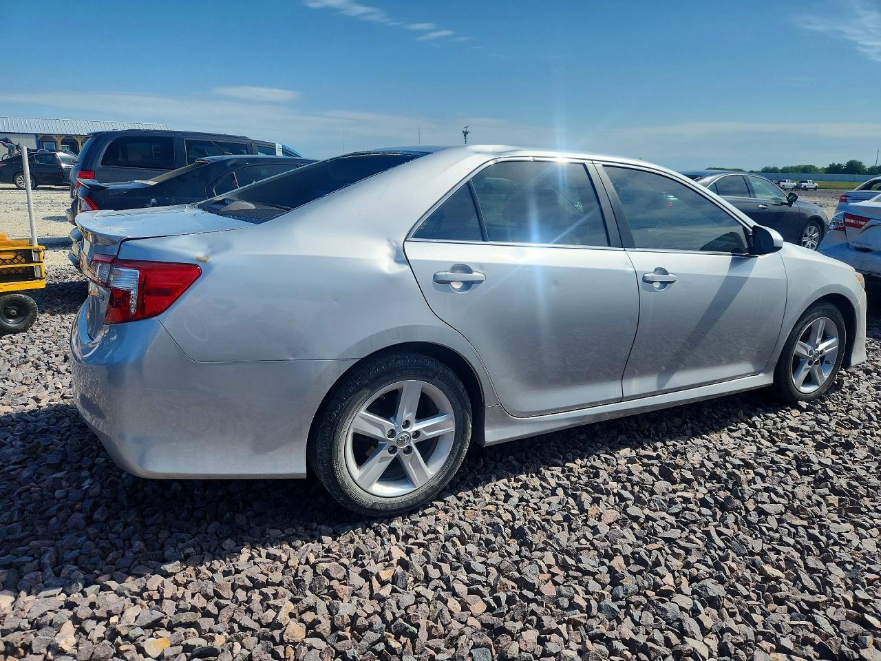 2013 Toyota Camry Se - Фото 3