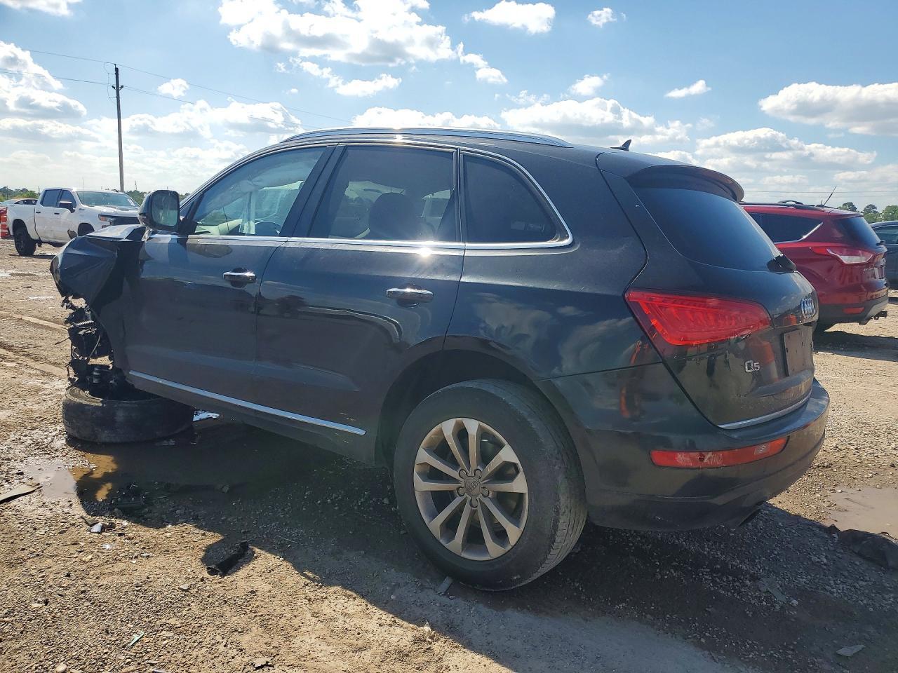 2016 Audi Q5 Premium - Image 2