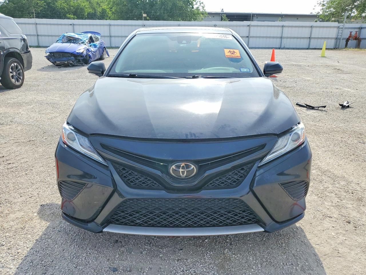 2020 Toyota Camry Xse - Image 5