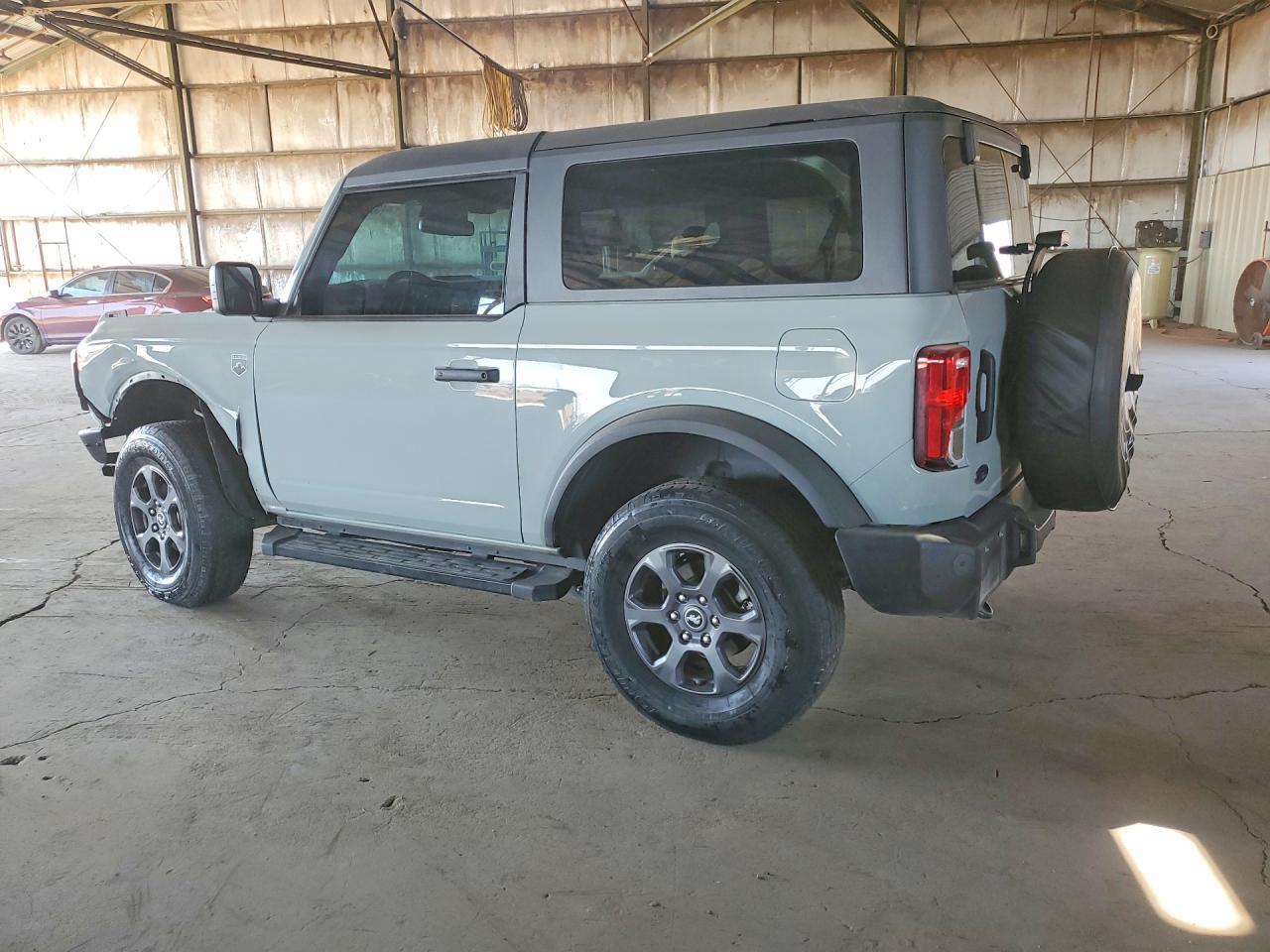 2023 Ford Bronco Base - Фото 2