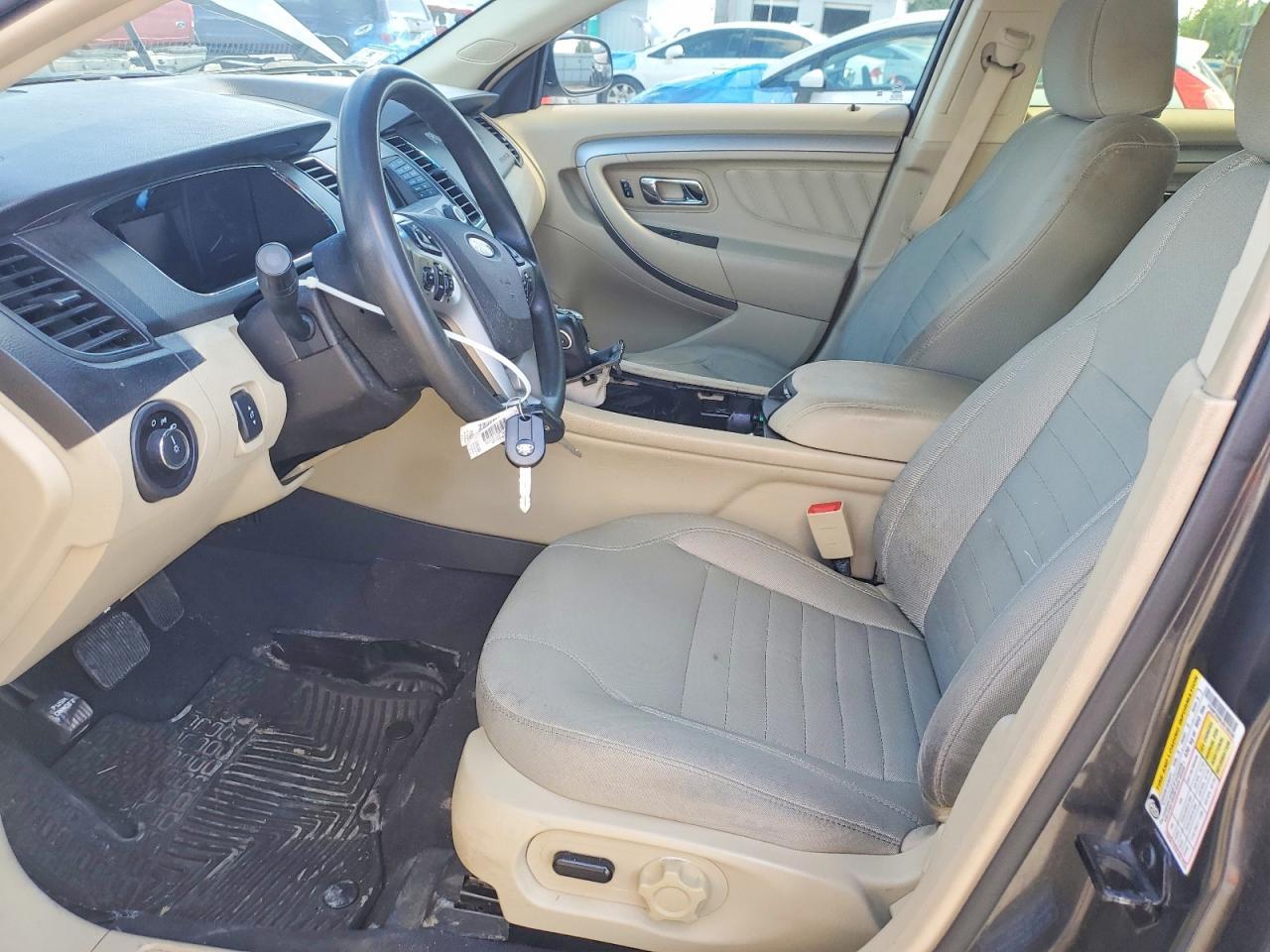 2018 Ford Taurus Se - Фото 7