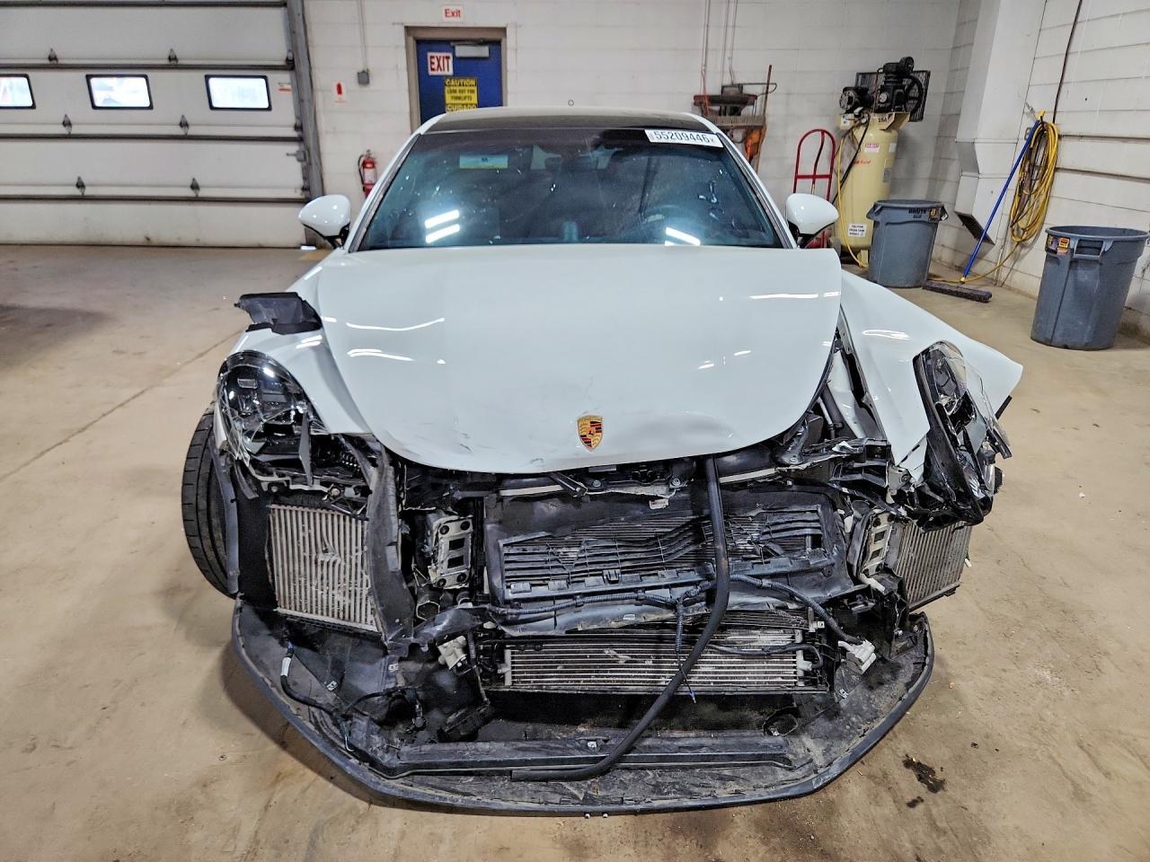2019 Porsche Panamera 4S - Image 5