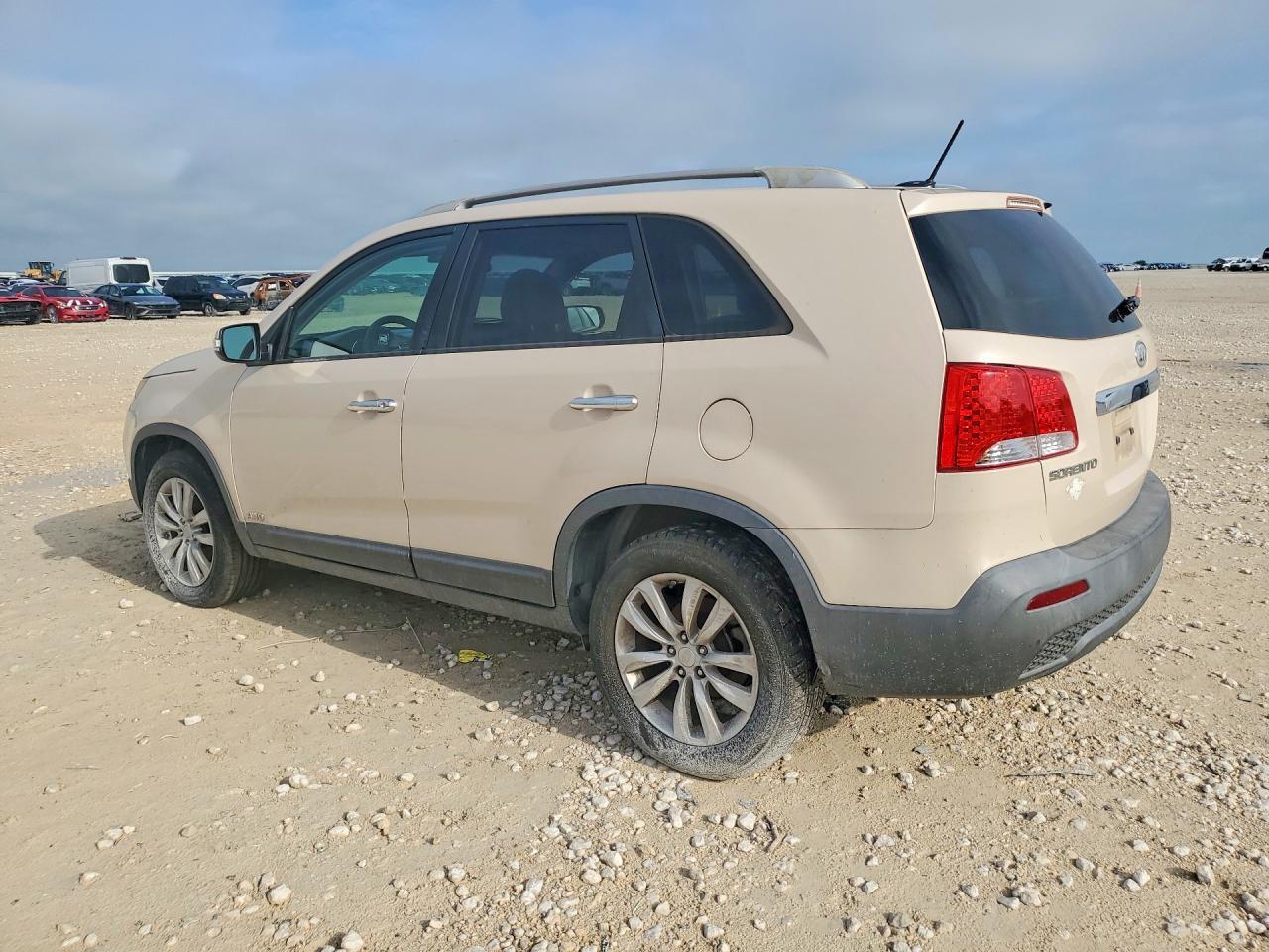 2011 Kia Sorento Lx - Фото 2