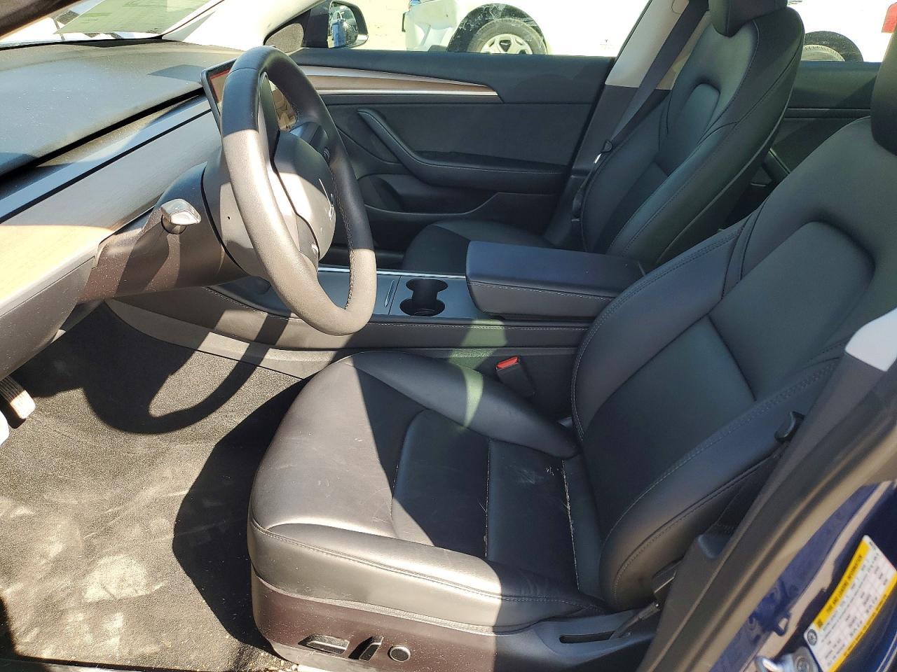 2023 Tesla Model 3 - Фото 7