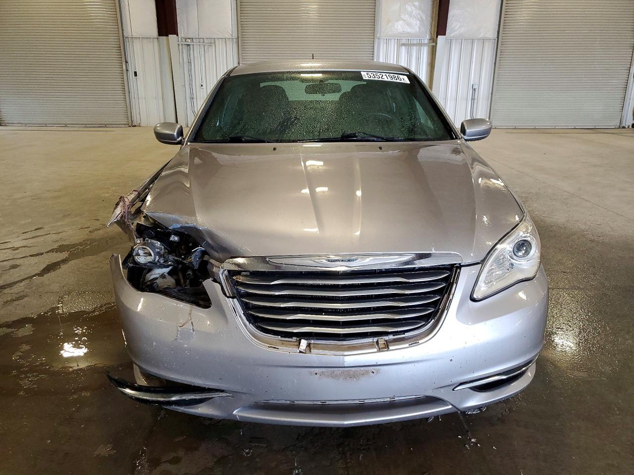 2013 Chrysler 200 Touring - Image 5