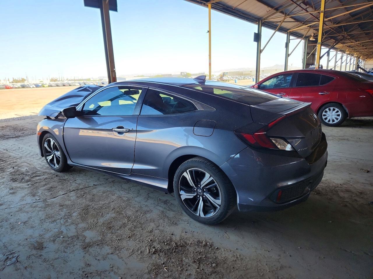 2016 Honda Civic Touring - Фото 2
