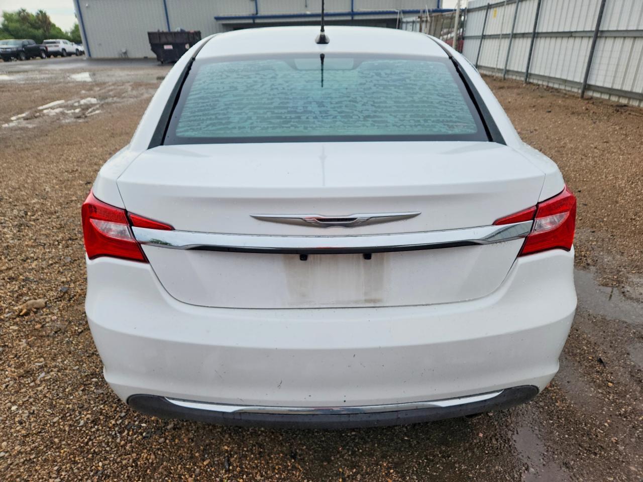 2014 Chrysler 200 Lx - Фото 6