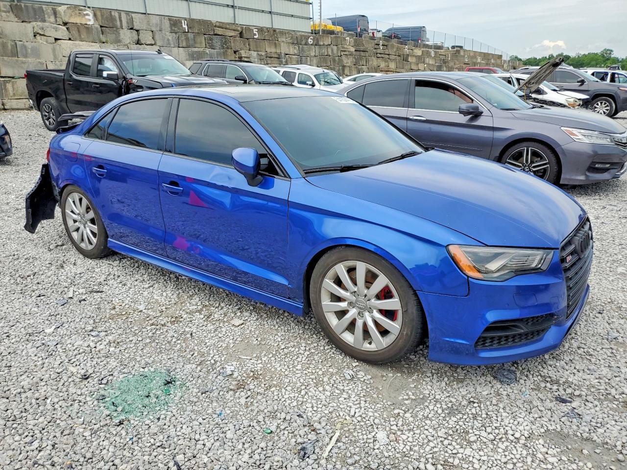 2016 Audi S3 Premium Plus - Фото 4