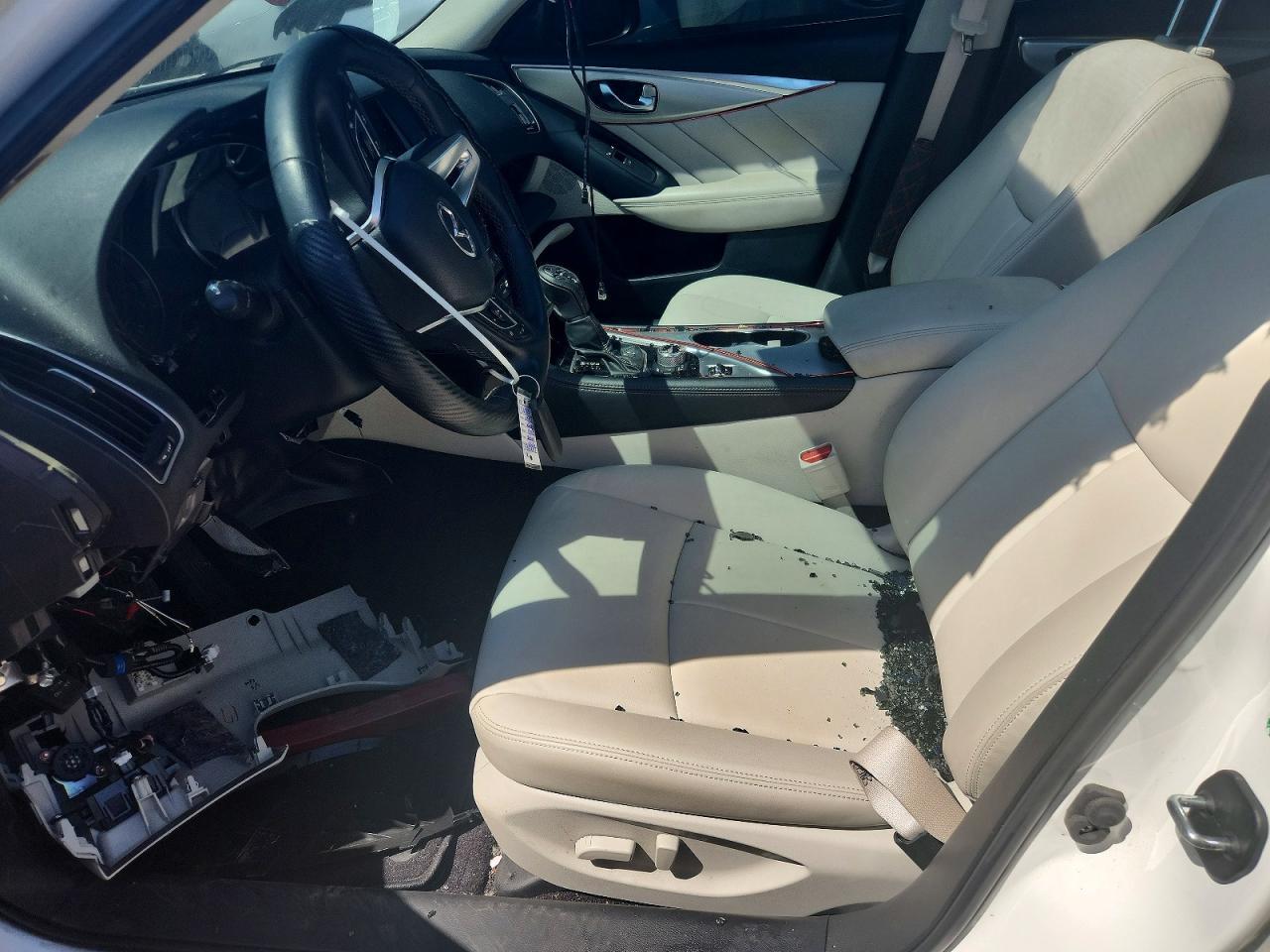 2021 Infiniti Q50 Luxe - Image 7