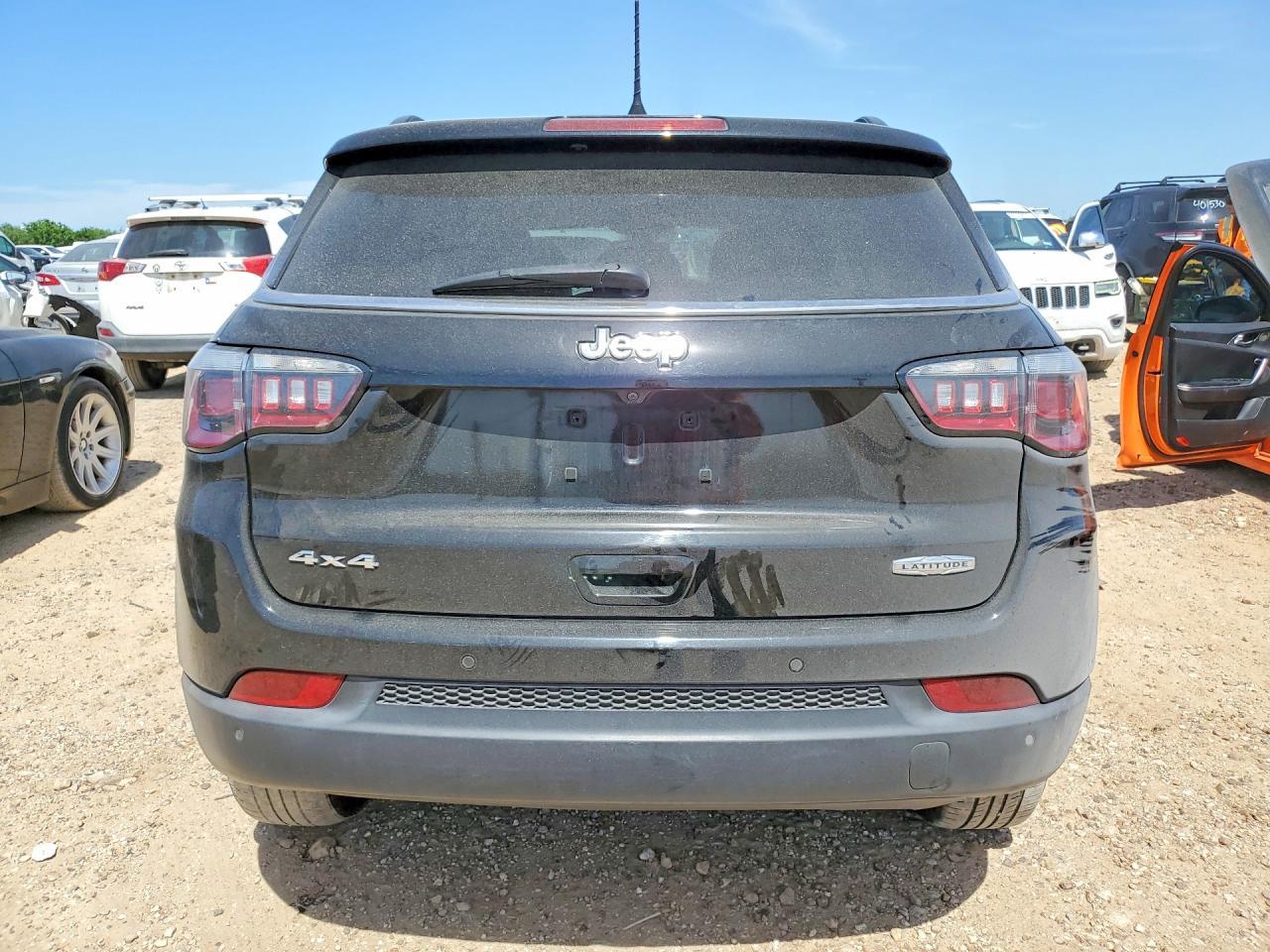 2018 Jeep Compass Latitude - Фото 6