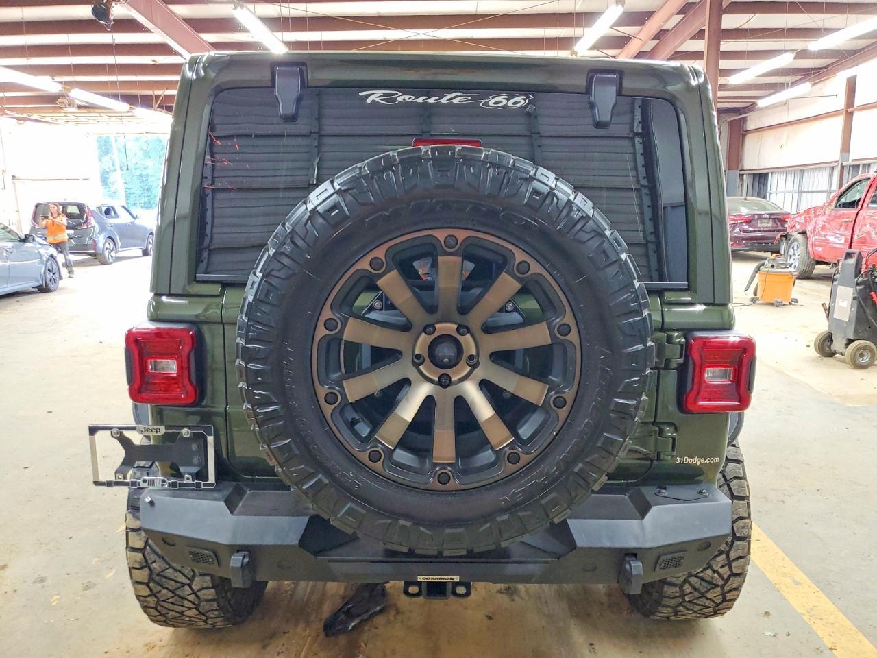 2020 Jeep Wrangler Unlimited Sahara - Фото 6