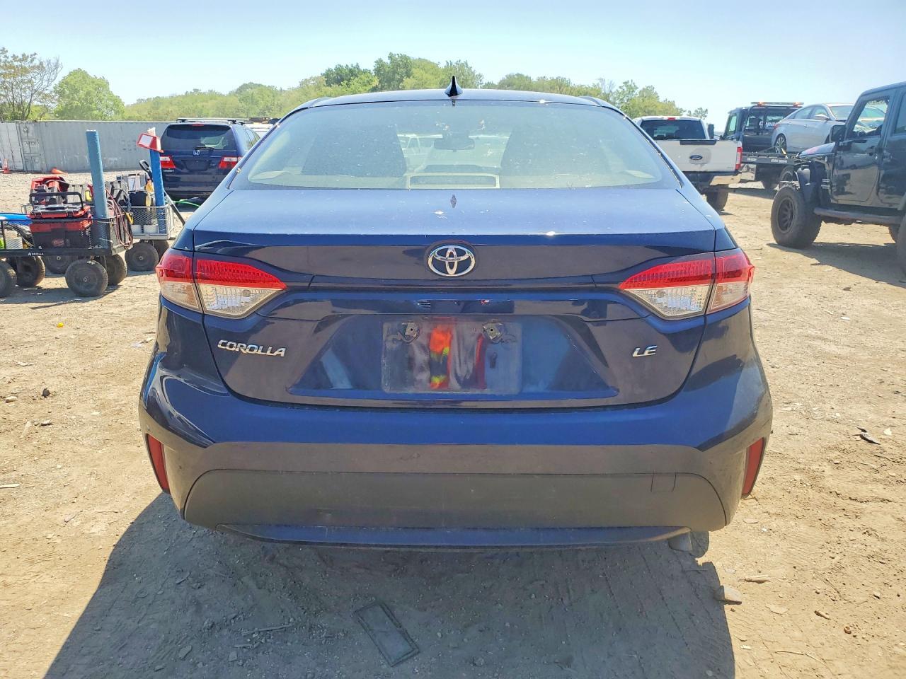 2021 Toyota Corolla Le - Image 6