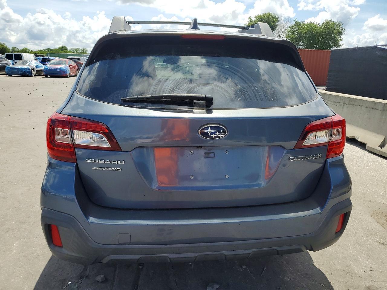 2018 Subaru Outback 2.5I Premium - Image 6