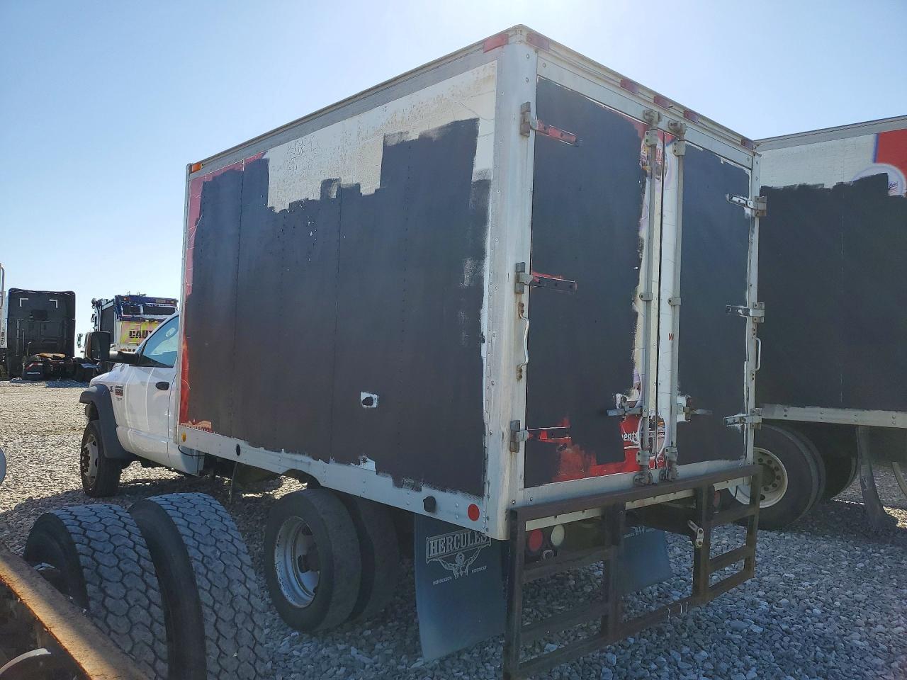 2008 Dodge Ram 4500 S - Refrigerated Box Truck - Image 2