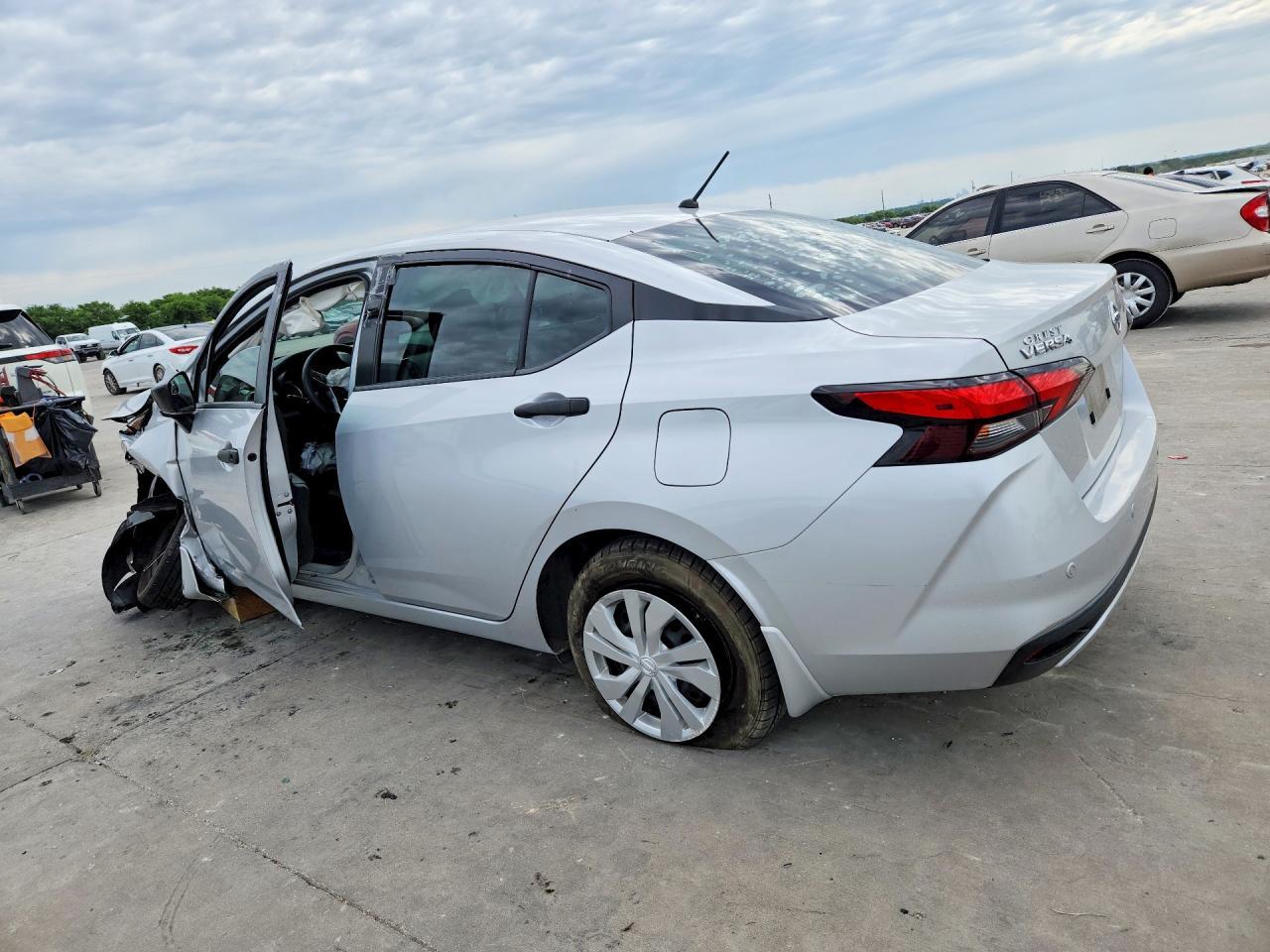 2020 Nissan Versa S - Image 2