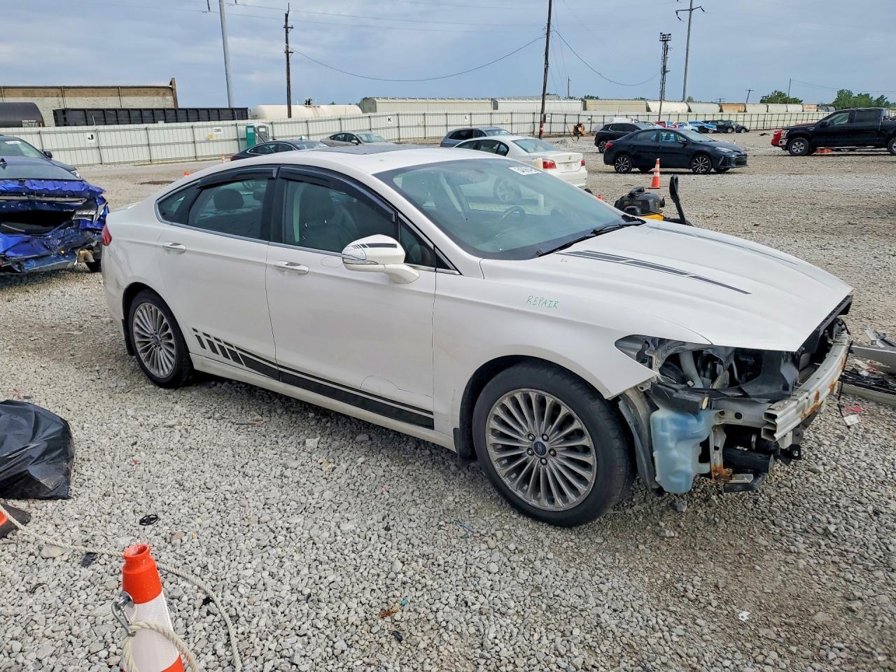 2016 Ford Fusion Titanium - Фото 4