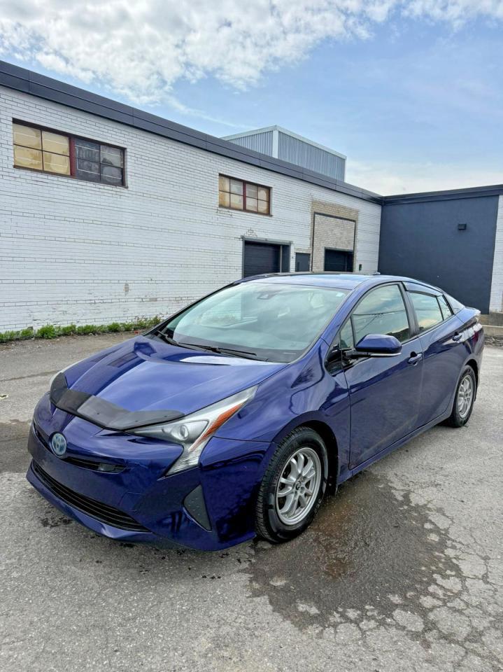 2017 Toyota Prius Two Eco - Фото 2