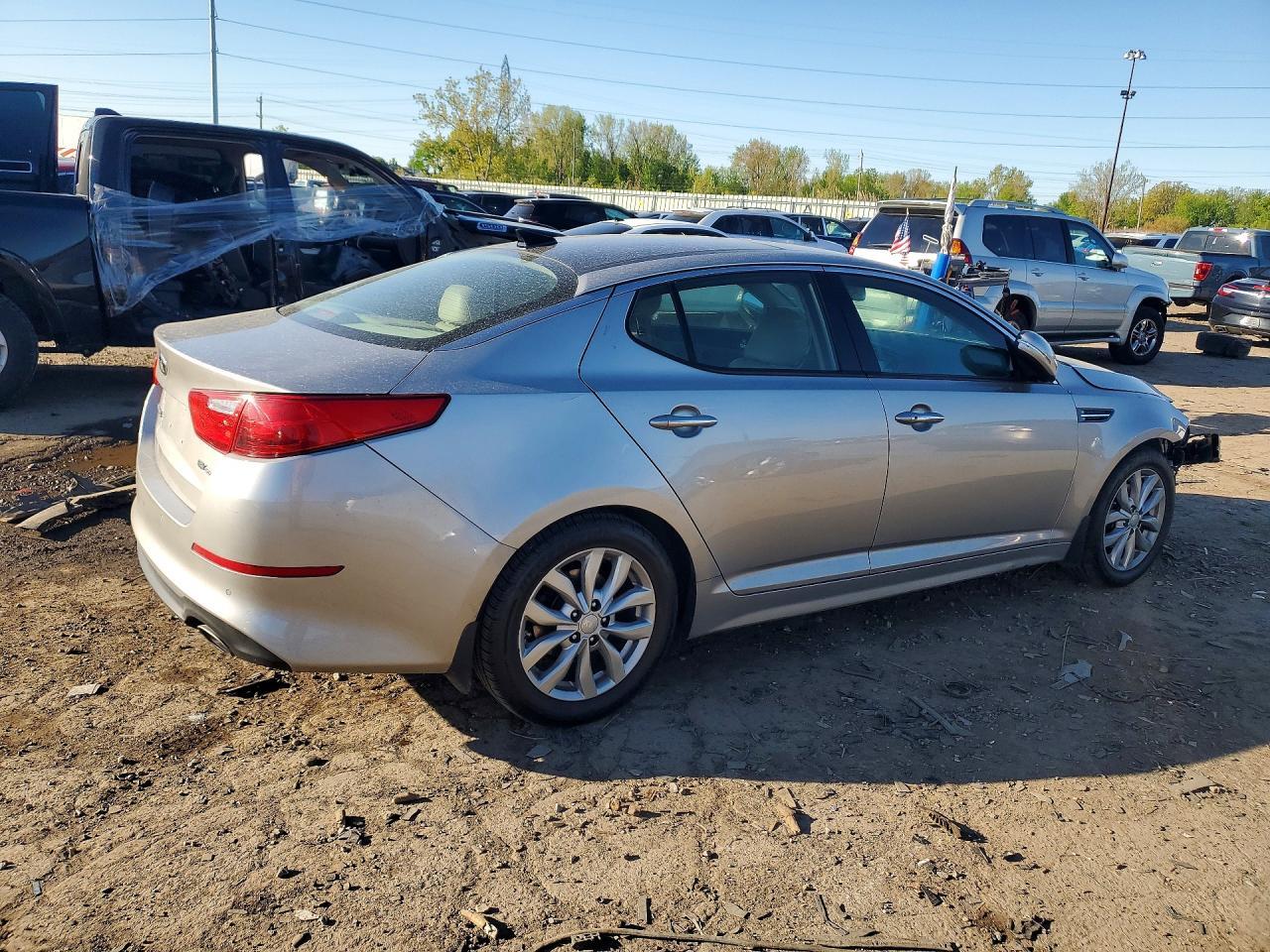 2015 Kia Optima Ex - Image 3