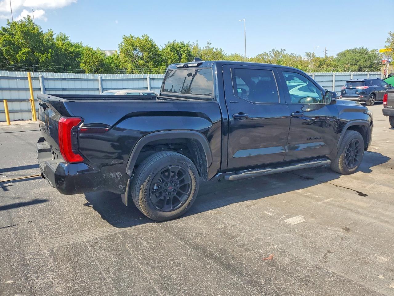 2025 Toyota Tundra Limited - Фото 3