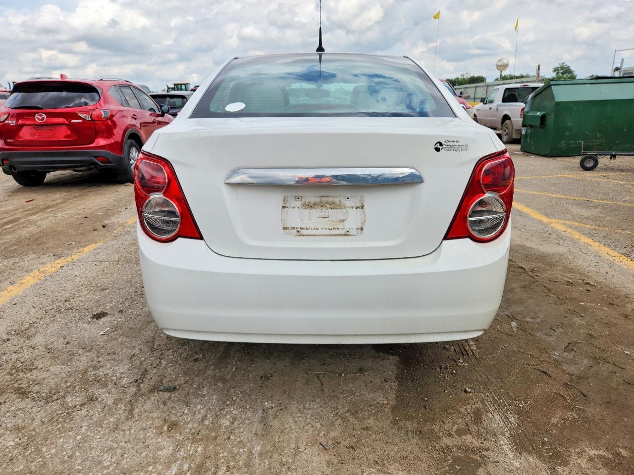 2014 Chevrolet Sonic Lt - Фото 6