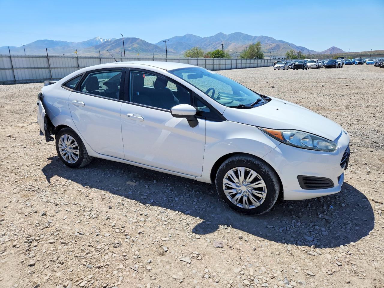 2014 Ford Fiesta S - Фото 4