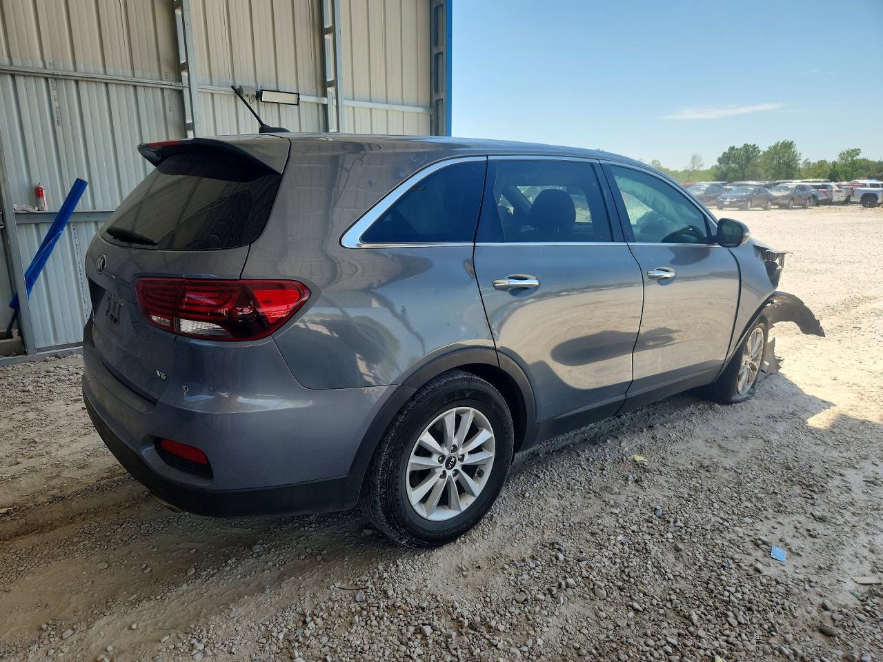2020 Kia Sorento S - Image 3
