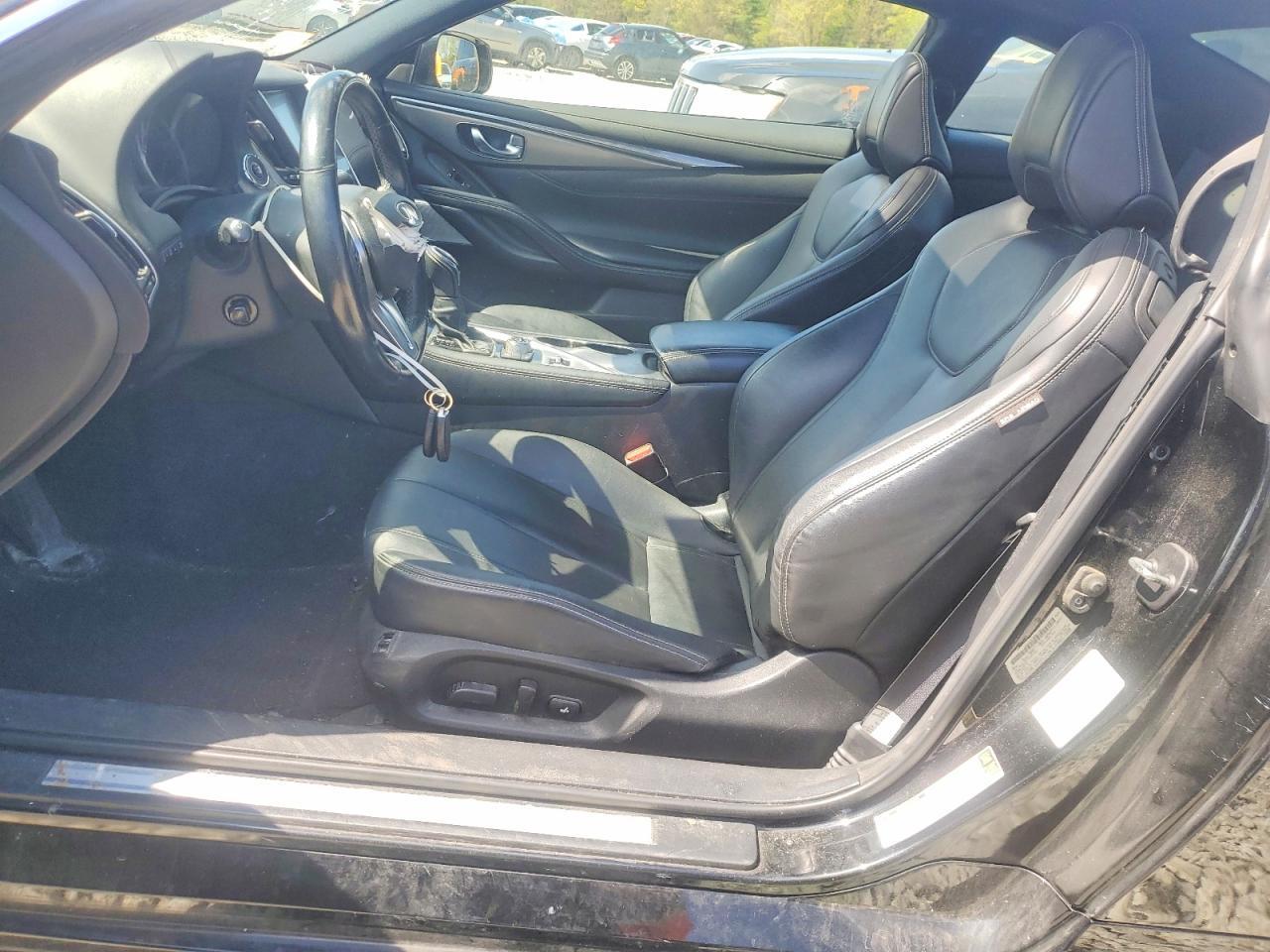 2017 Infiniti Q60 3.0T Premium - Image 7