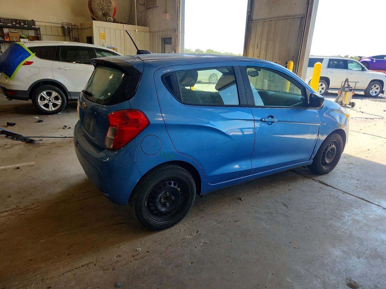 2016 Chevrolet Spark Ls - Фото 3