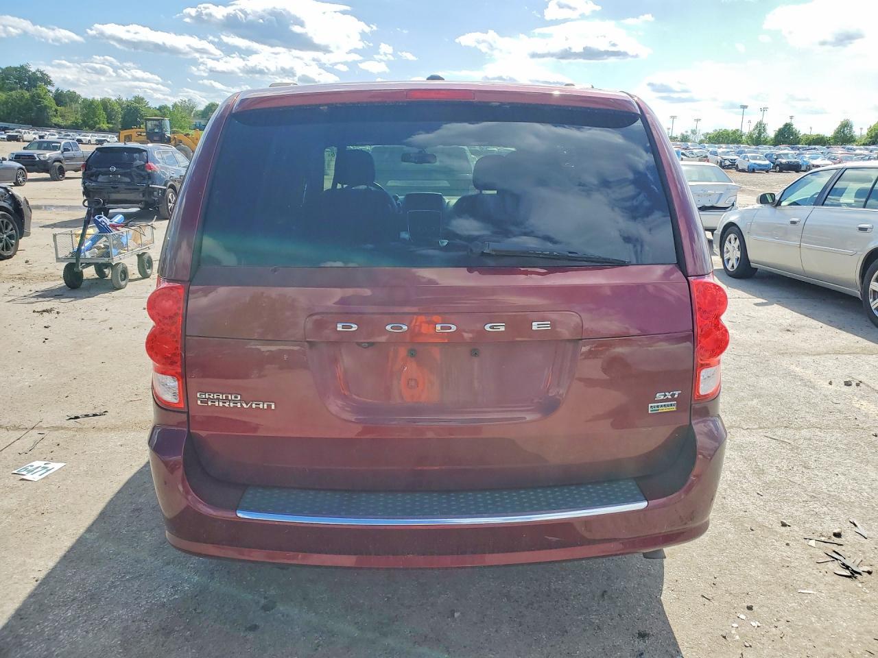 2017 Dodge Grand Caravan Sxt - Фото 6