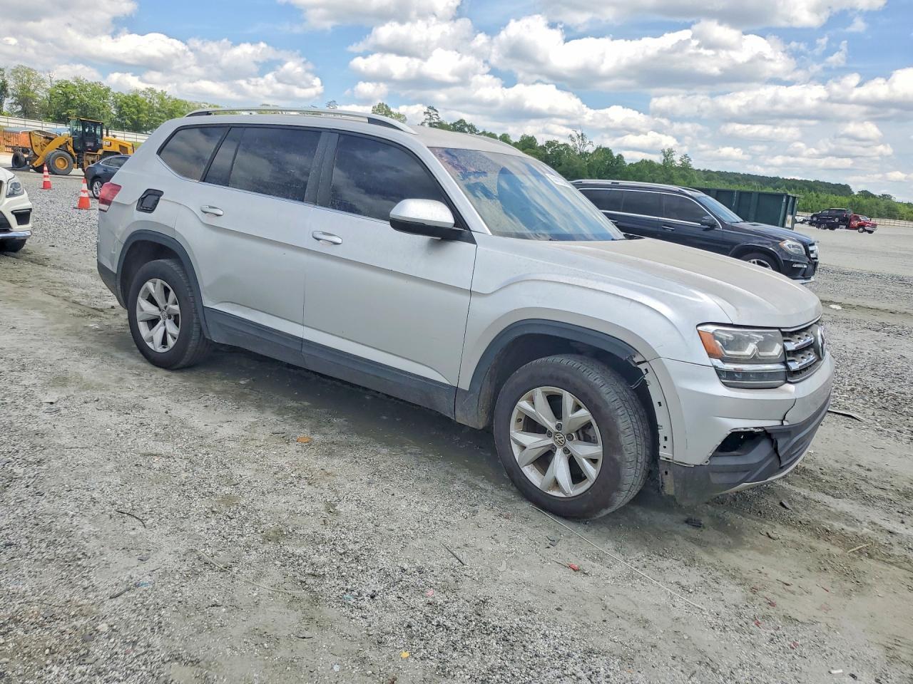 2018 Volkswagen Atlas Se - Image 4