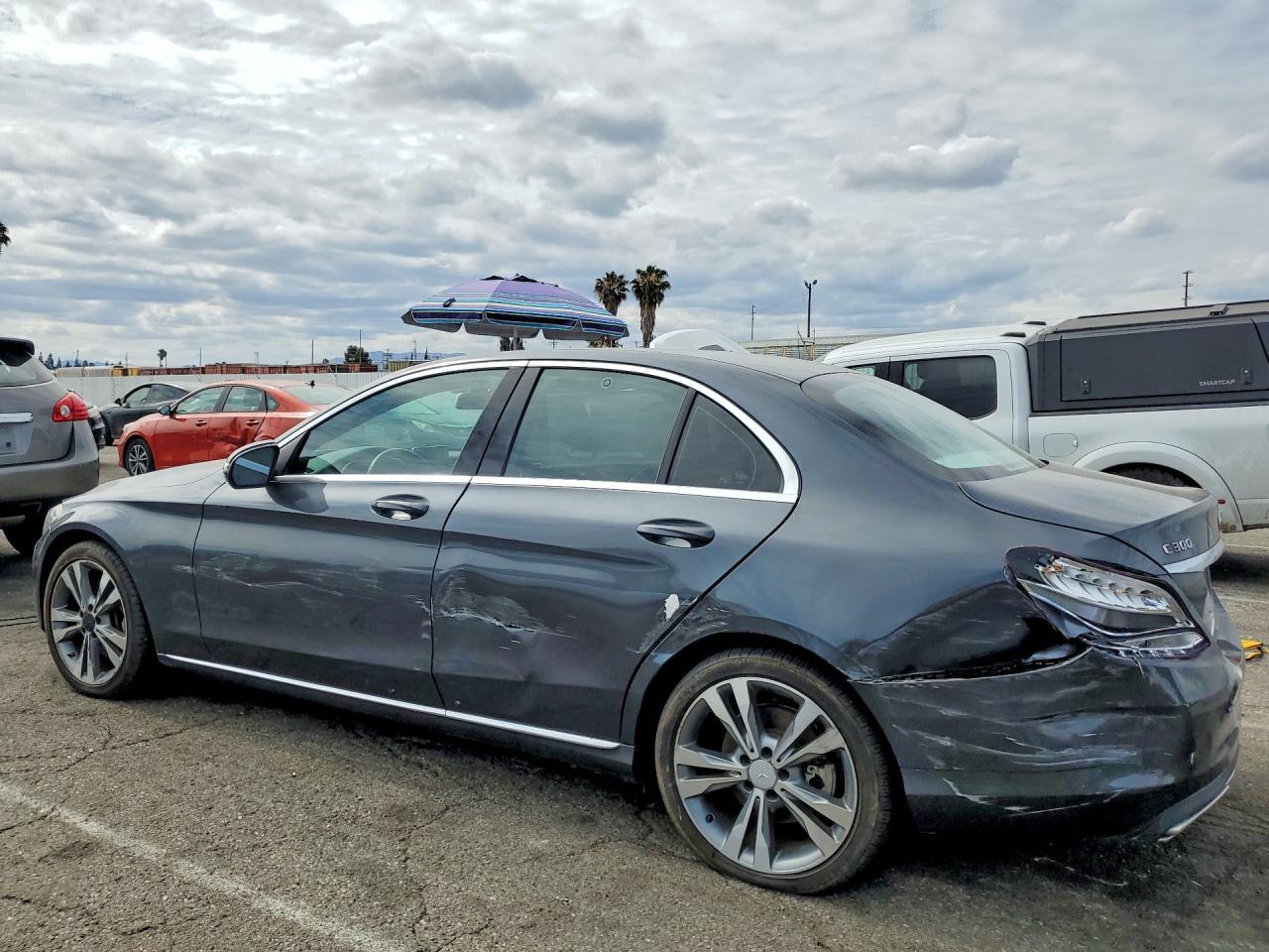 2016 Mercedes-Benz C 300 - Фото 2