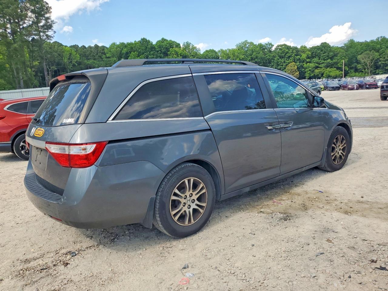 2013 Honda Odyssey Exl - Image 3