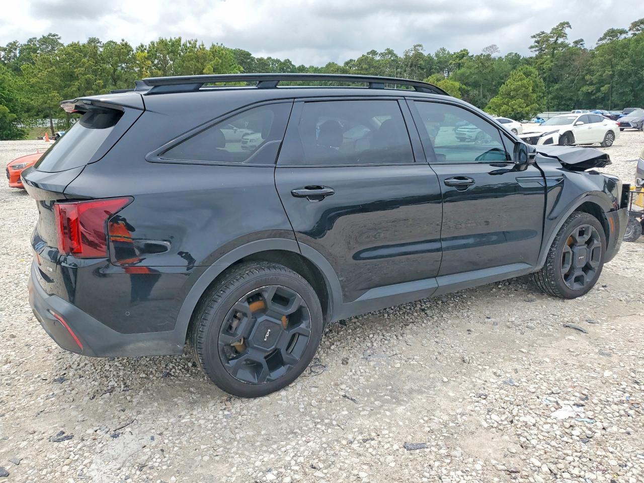 2024 Kia Sorento X-Line Sx - Image 3