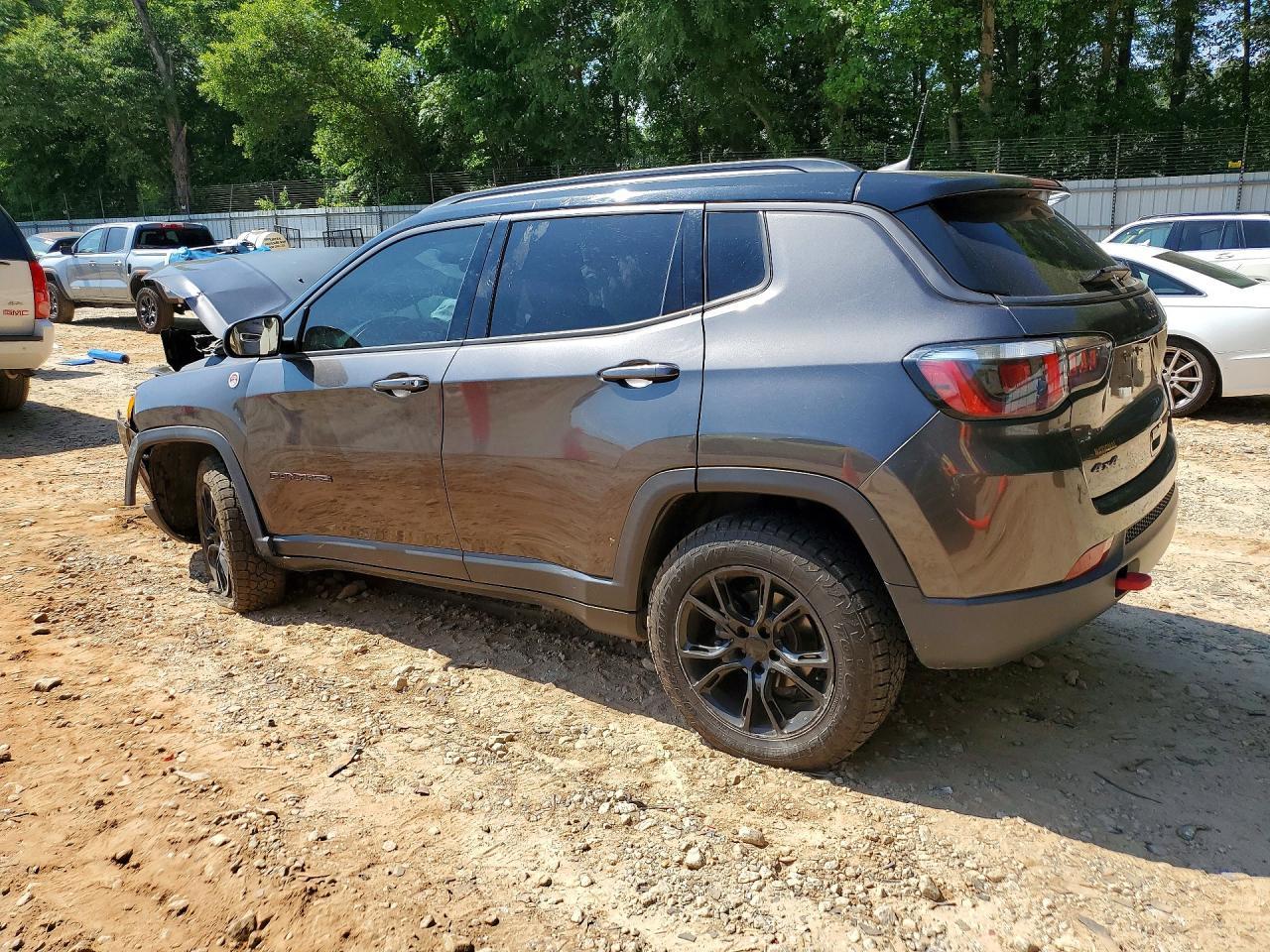 2019 Jeep Compass Trailhawk - Фото 2
