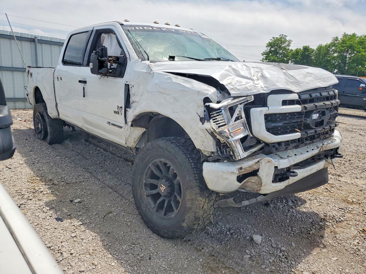 2021 Ford F250 Super Duty - Фото 4
