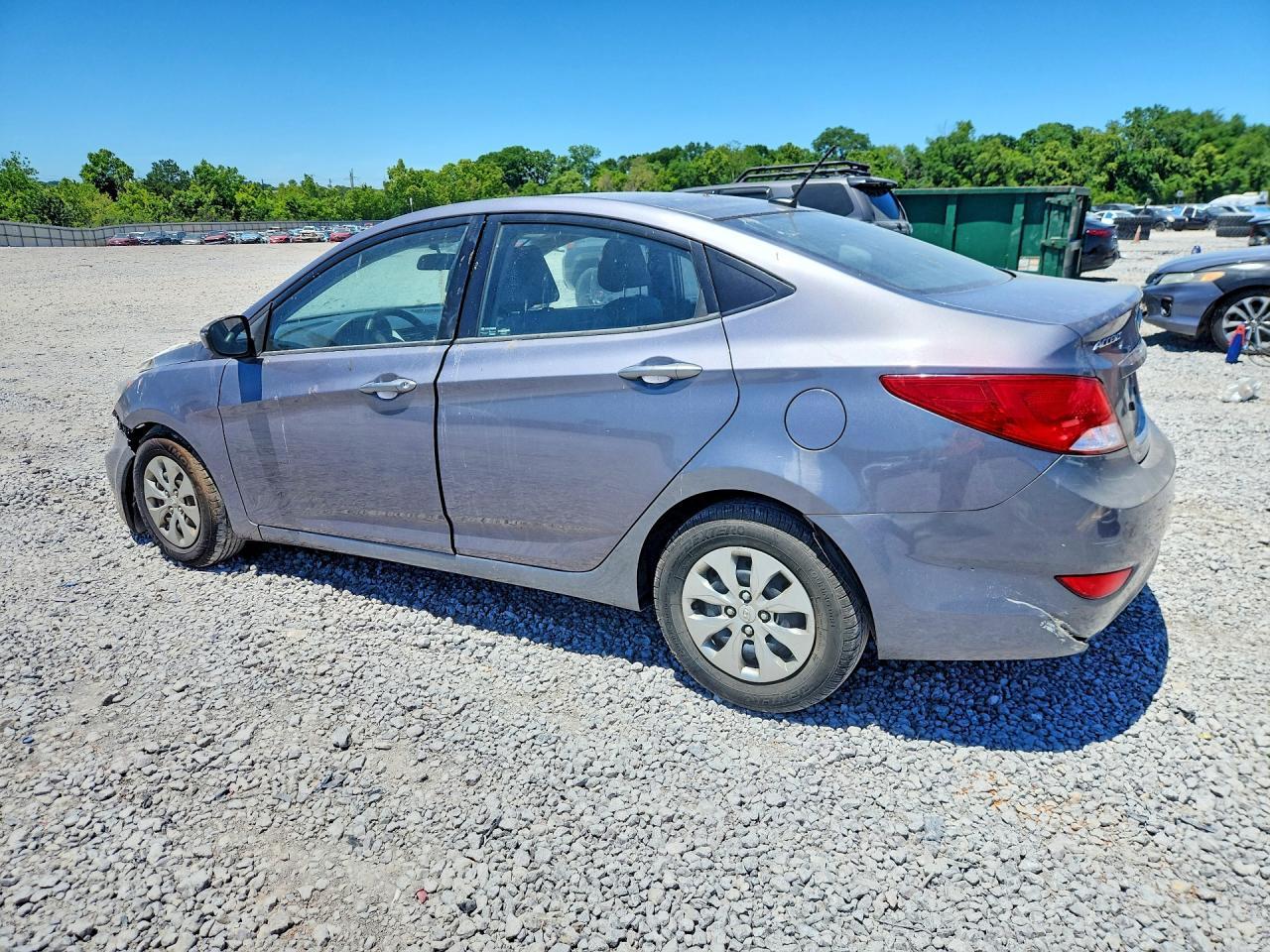 2016 Hyundai Accent - Фото 2
