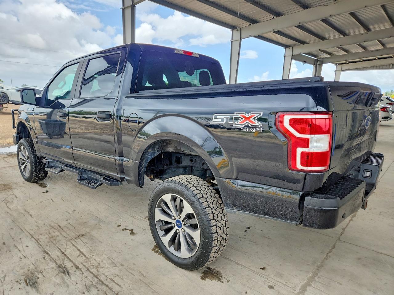 2020 Ford F150 Supercrew - Фото 2