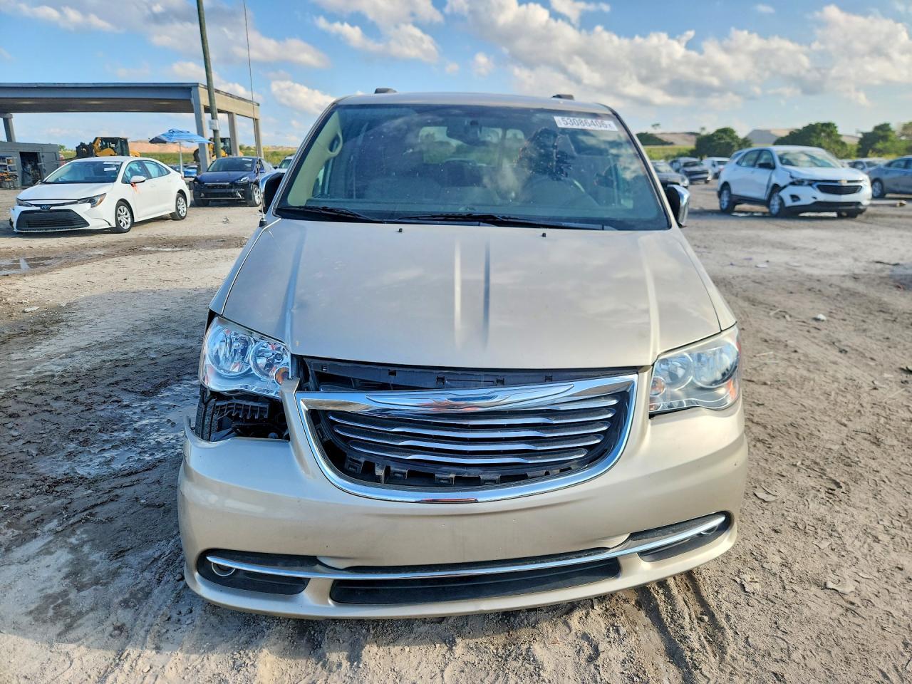 2016 Chrysler Town & Country Touring L - Фото 5