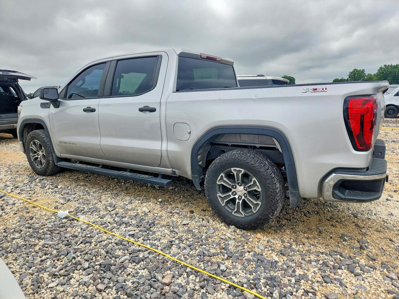 2020 GMC Sierra K1500 - Image 2